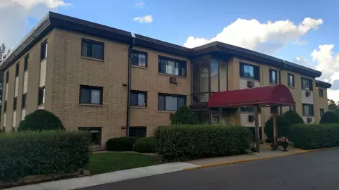 966 Robert St S, West Saint Paul, MN 55118