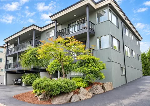 315 5th Ave S, Kirkland, WA 98033