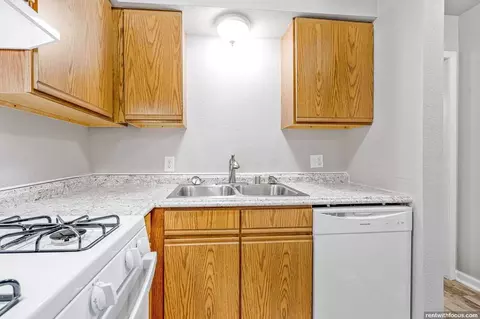 1750 1740- 1750 Lombard Ave, Oshkosh, WI 54902