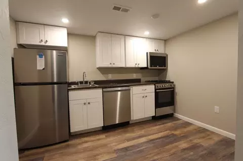 550 S Trenton Ave, Wilkinsburg, PA 15221