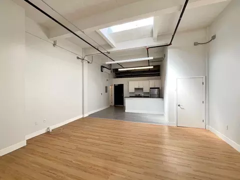 5701 International Blvd, Oakland, CA 94621