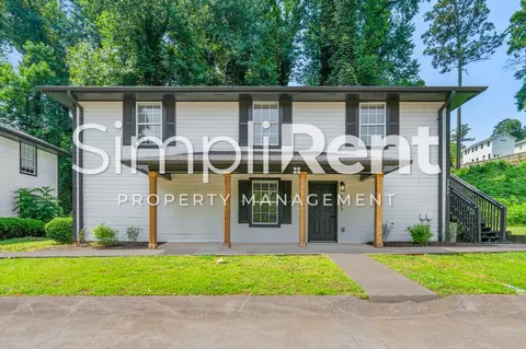 2771 White Oak Dr, Decatur, GA 30032