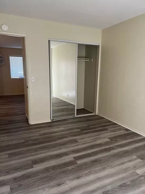 922-930 922-930 N Vine Ave 406 West I Ave, Ontario, CA 91762