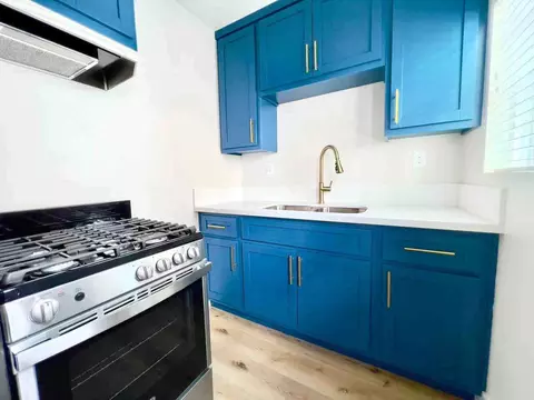 1170 Cherry Ave, Long Beach, CA 90813 photo 2