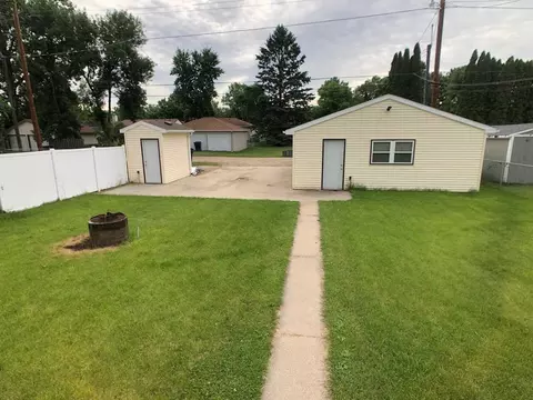 1001 S 19th St, Grand Forks, ND 58201 photo 22