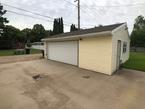 1001 S 19th St, Grand Forks, ND 58201 photo 23