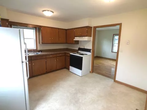 1001 S 19th St, Grand Forks, ND 58201 photo 5