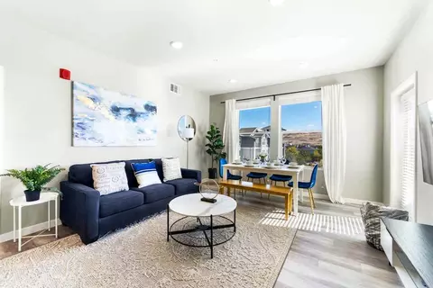 375 Harbour Cove Dr, Sparks, NV 89434