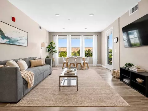 375 Harbour Cove Dr, Sparks, NV 89434