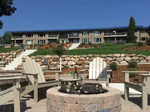 4177 Shoreline Dr, Spring Park, MN 55384 photo 9