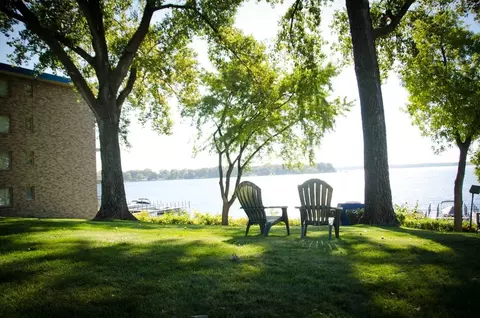 4177 Shoreline Dr, Spring Park, MN 55384 photo 11