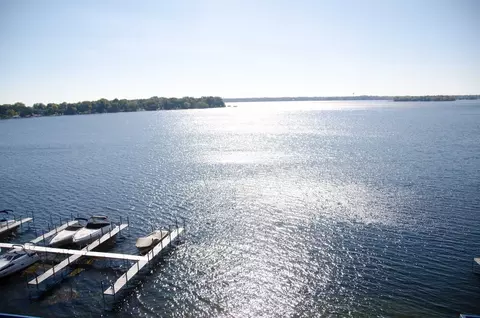 4177 Shoreline Dr, Spring Park, MN 55384 photo 10