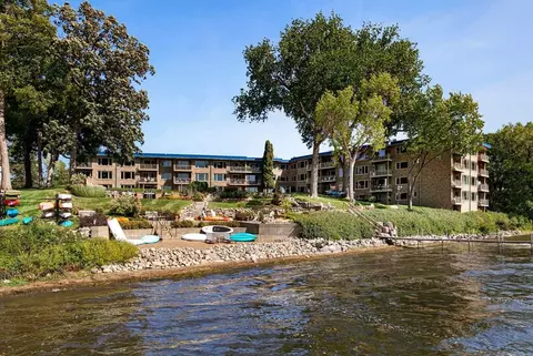 4177 Shoreline Dr, Spring Park, MN 55384 photo 4