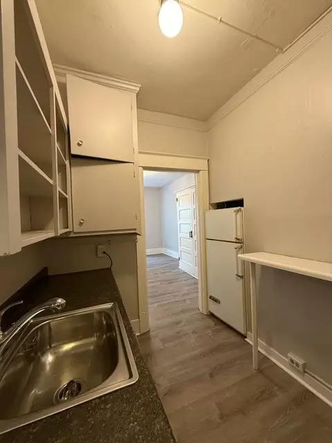 725 E Pike St, Seattle, WA 98122 photo 5