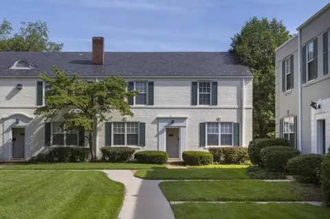 351 N Glebe Rd, Arlington, VA 22203