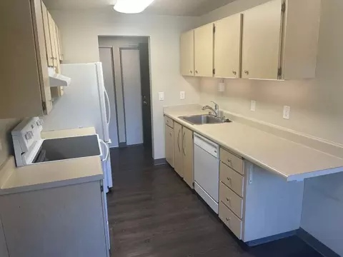 210 10th Ave E, Seattle, WA 98102
