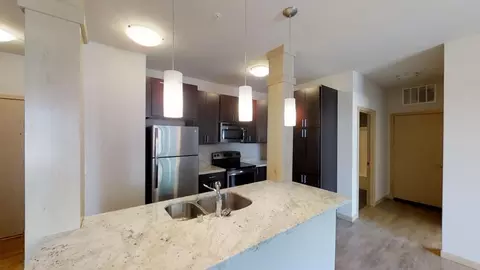 902 Drake St, Madison, WI 53715