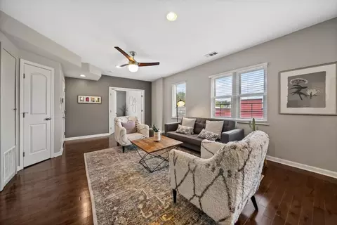 2201 Reading Rd, Cincinnati, OH 45202
