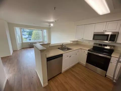 1307 N 43rd St, Seattle, WA 98103