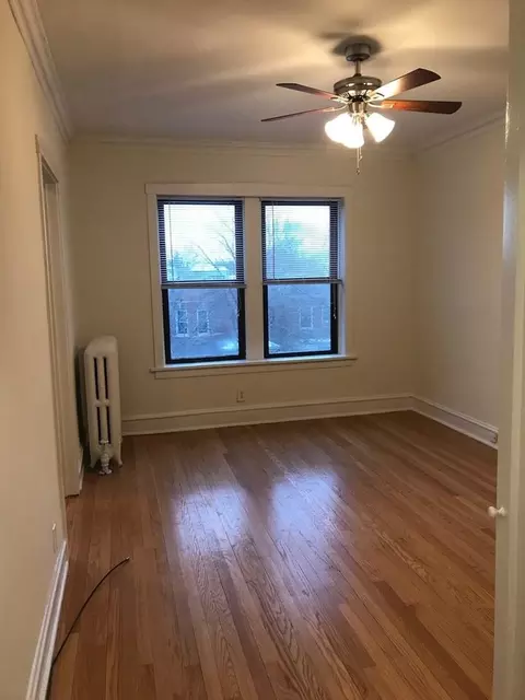 4301 N Winchester Ave, Chicago, IL 60613