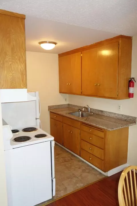 1530 6th Ave, Oakland, CA 94606