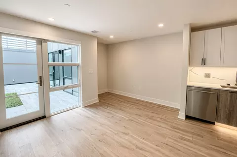 1716 14th St NW, Washington, DC 20009 photo 3