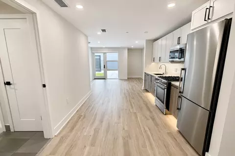 1716 14th St NW, Washington, DC 20009 photo 2