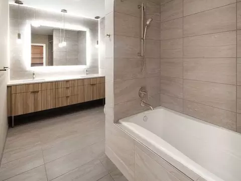210 Wall St, Seattle, WA 98121 photo 13