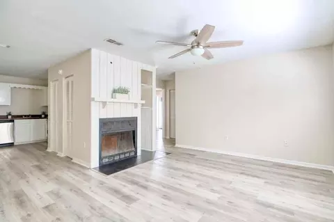 4203 NE 2nd Way, Gainesville, FL 32609 photo 5