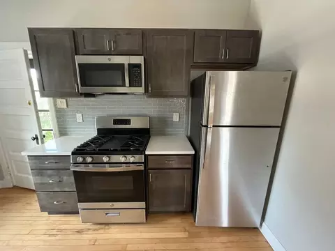 2505 25052513 E Park Pl, Milwaukee, WI 53211