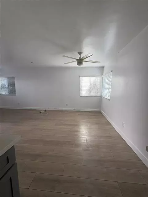 445 Rose Ave, Long Beach, CA 90802 photo 4