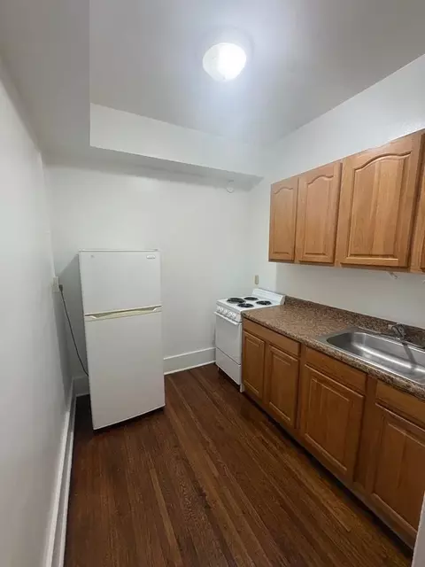 325 Alexander St, Rochester, NY 14607 photo 2