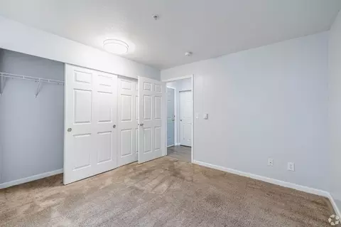 601 E Denny Way, Seattle, WA 98122