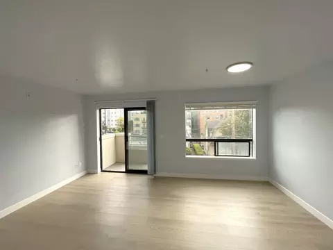 601 E Denny Way, Seattle, WA 98122