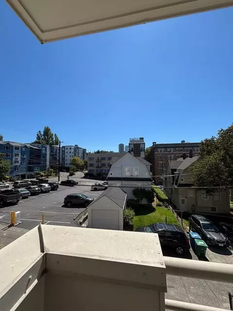 601 E Denny Way, Seattle, WA 98122
