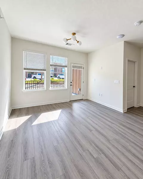1621 W 9th St, Lawrence, KS 66044 photo 5