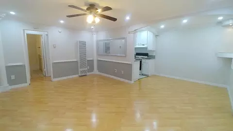 11737 Vanowen St, Los Angeles, CA 91605