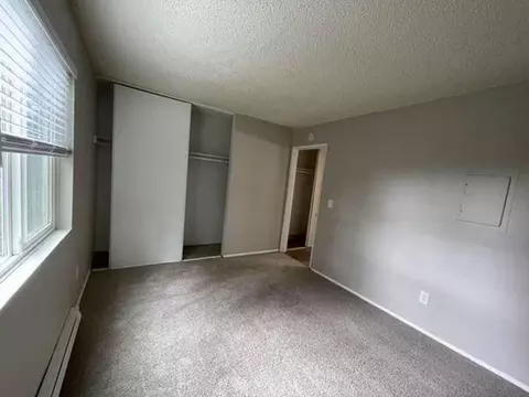 12450 SE Powell Ct, Portland, OR 97236 photo 11