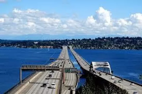 2717 76th Ave SE, Mercer Island, WA 98040