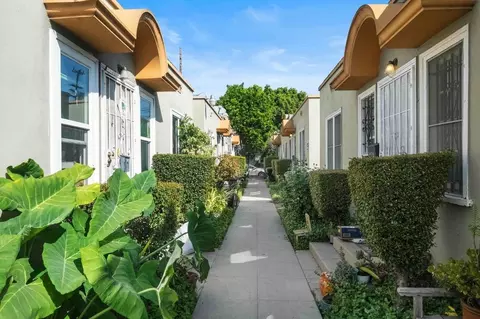 5414 Fountain Ave, Los Angeles, CA 90029