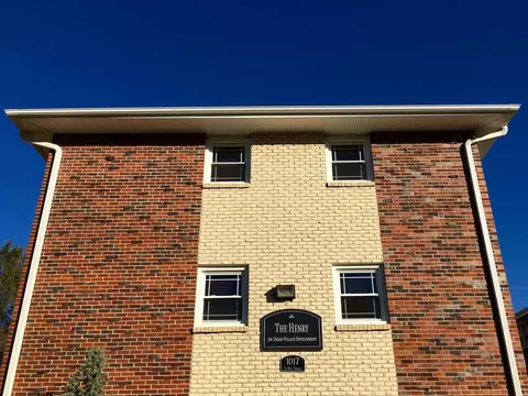 1017 S 31st St, Omaha, NE 68105