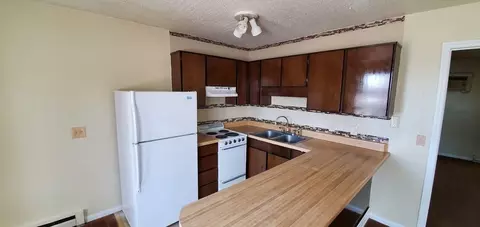201 E Meadowview Rd, Greensboro, NC 27406