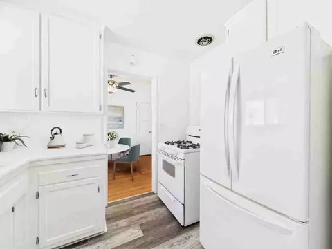 421 San Vicente Blvd, Santa Monica, CA 90402
