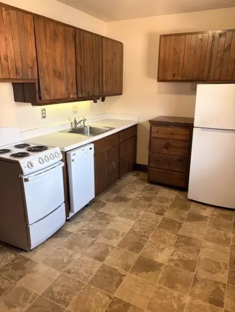 3313 Leland Ln, Rapid City, SD 57702