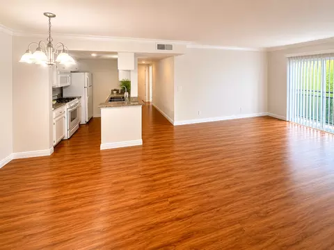 15009 Moorpark St, Los Angeles, CA 91403