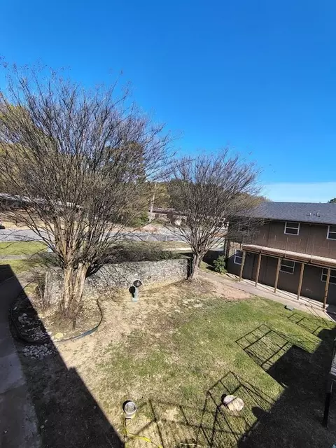 719 Brookside Dr, Little Rock, AR 72205