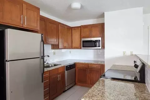 405 E Armour Blvd, Kansas City, MO 64109