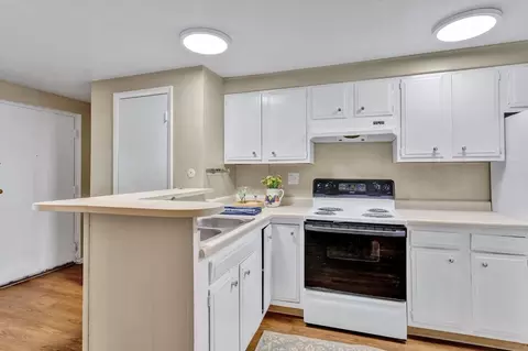 825 S Quebec St, Denver, CO 80247