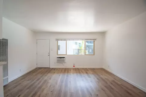 10645 Valley Spring Ln, Los Angeles, CA 91602