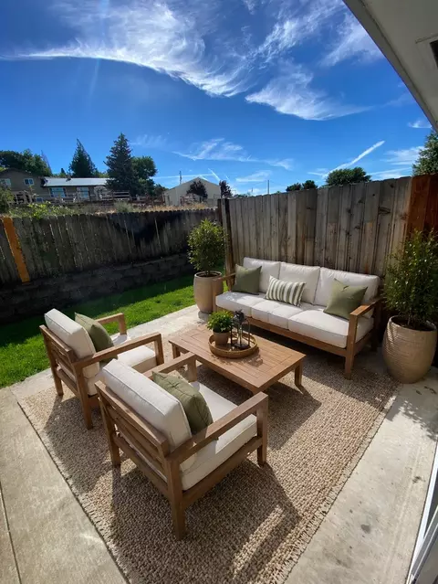 Cambridge, Yakima, WA 98908